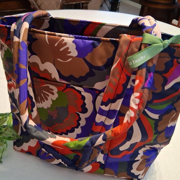 Vera Bradley Handbags - Bossonova Bold Original Tote Small